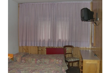 Отель Santa Caterina Valfurva 3